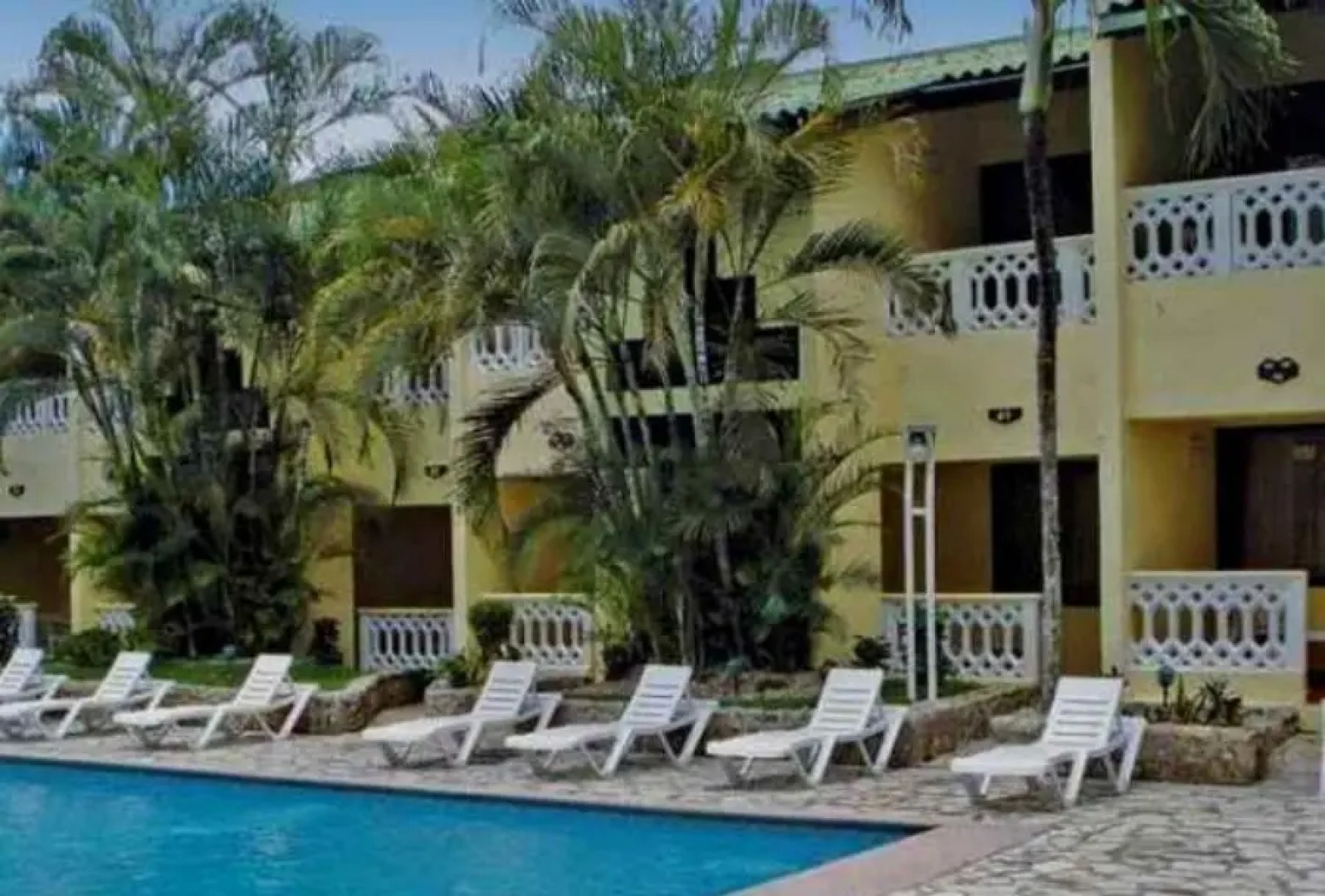 Coopmarena Beach Resort