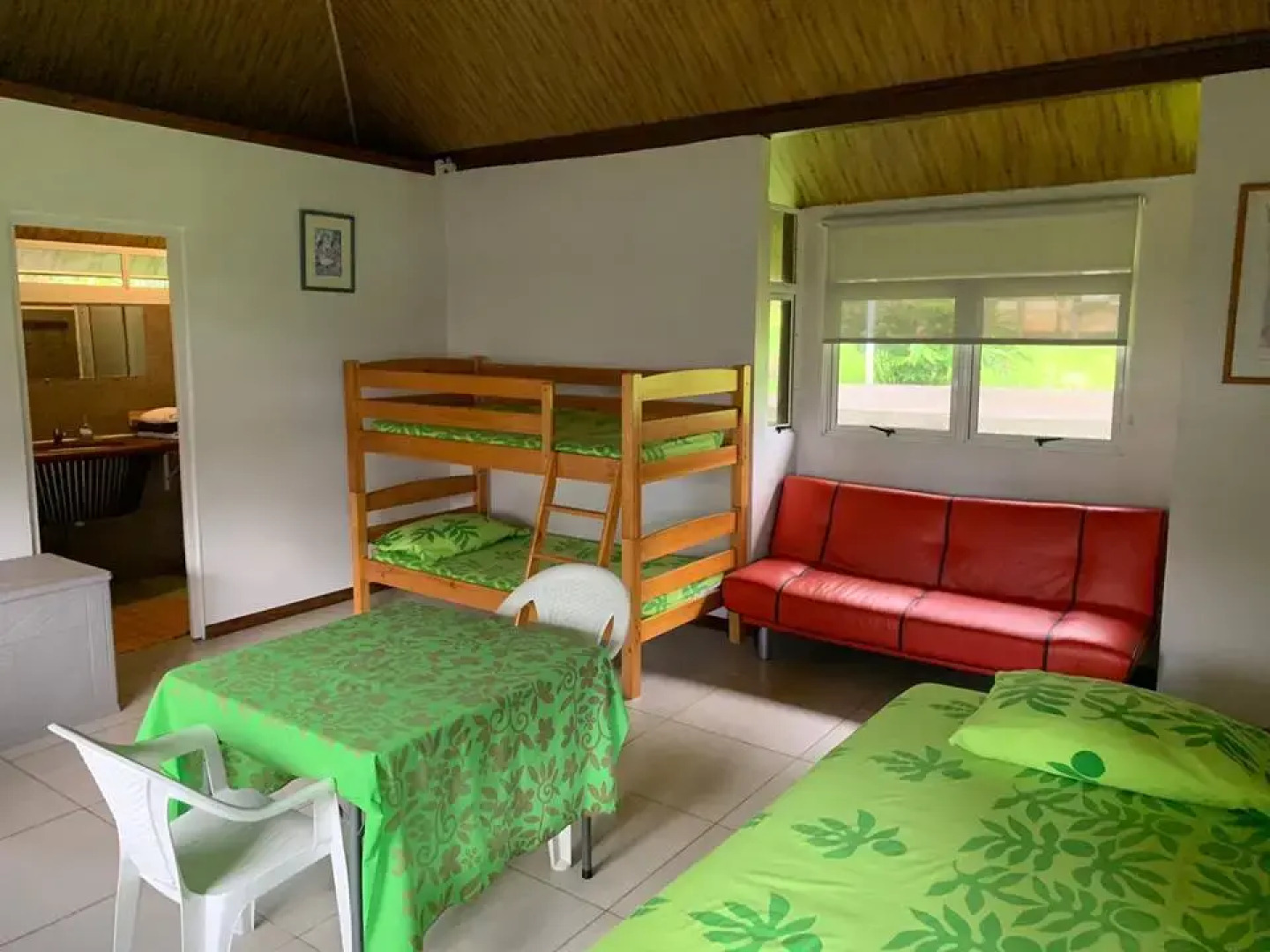 Pension Reva Teahupoo