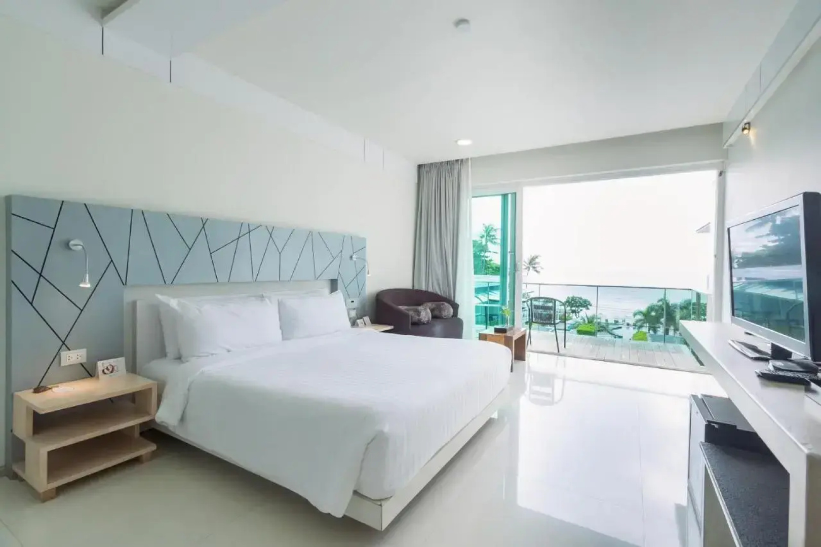 KC Beach Club & Pool Villas
