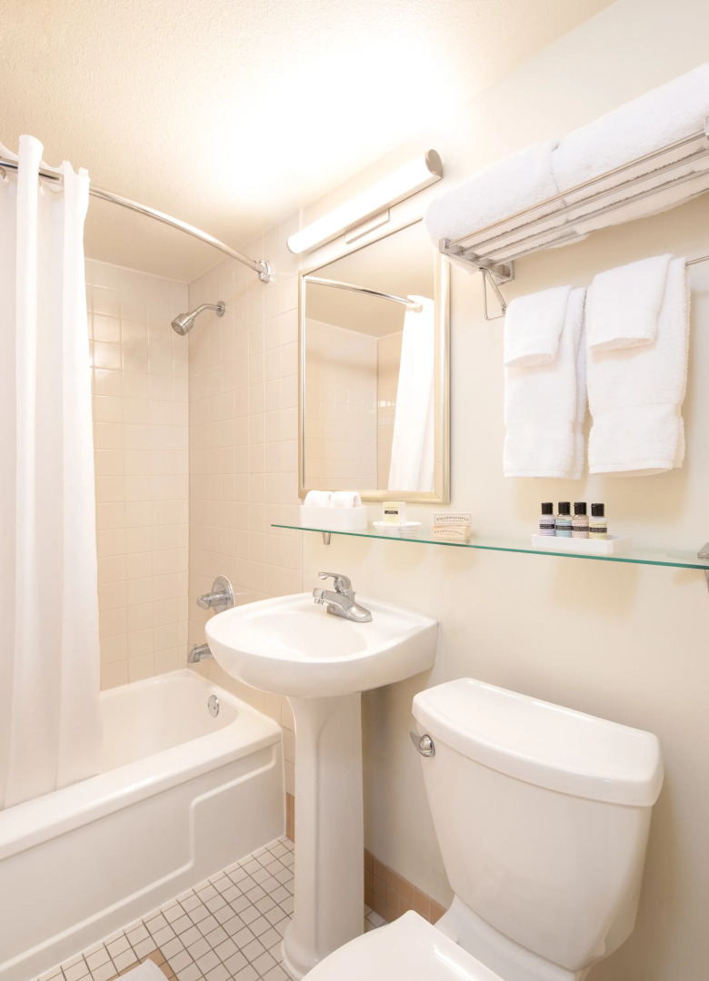 Park Lane Suites and Inn