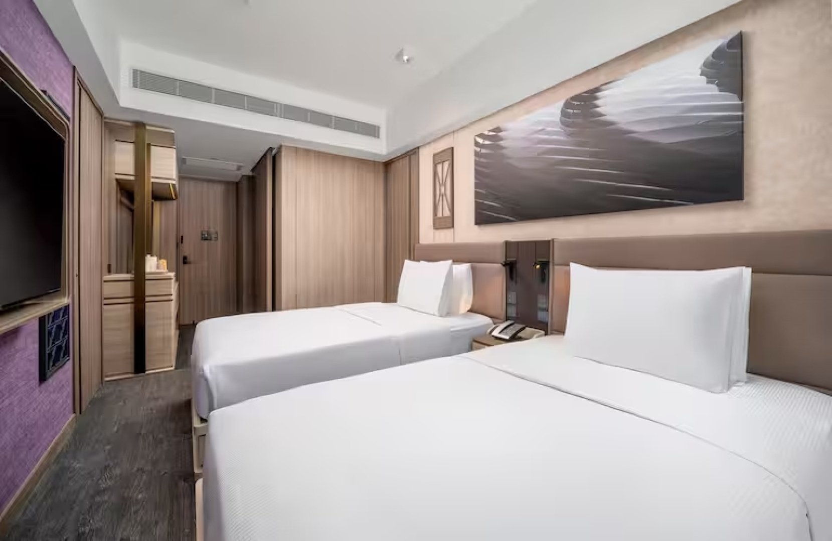 Motto by Hilton Hong Kong SoHo