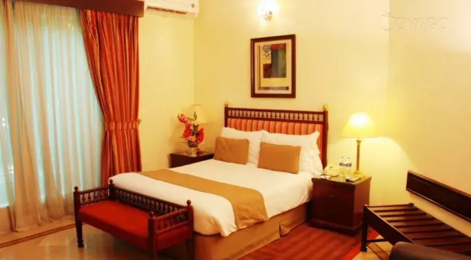 Avari Xpress - School Road