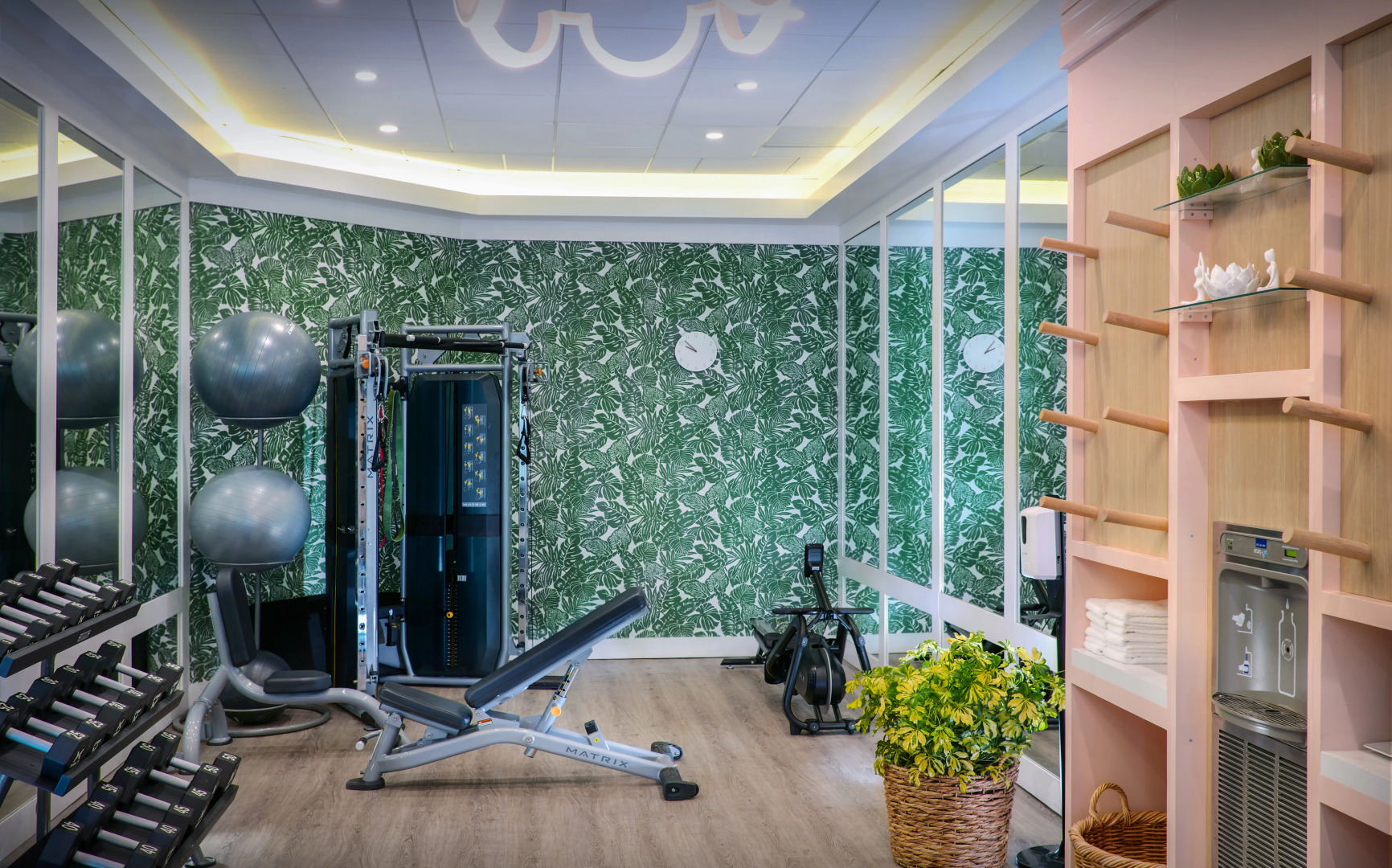 Pelican Grand Beach Resort - A Noble House Resort