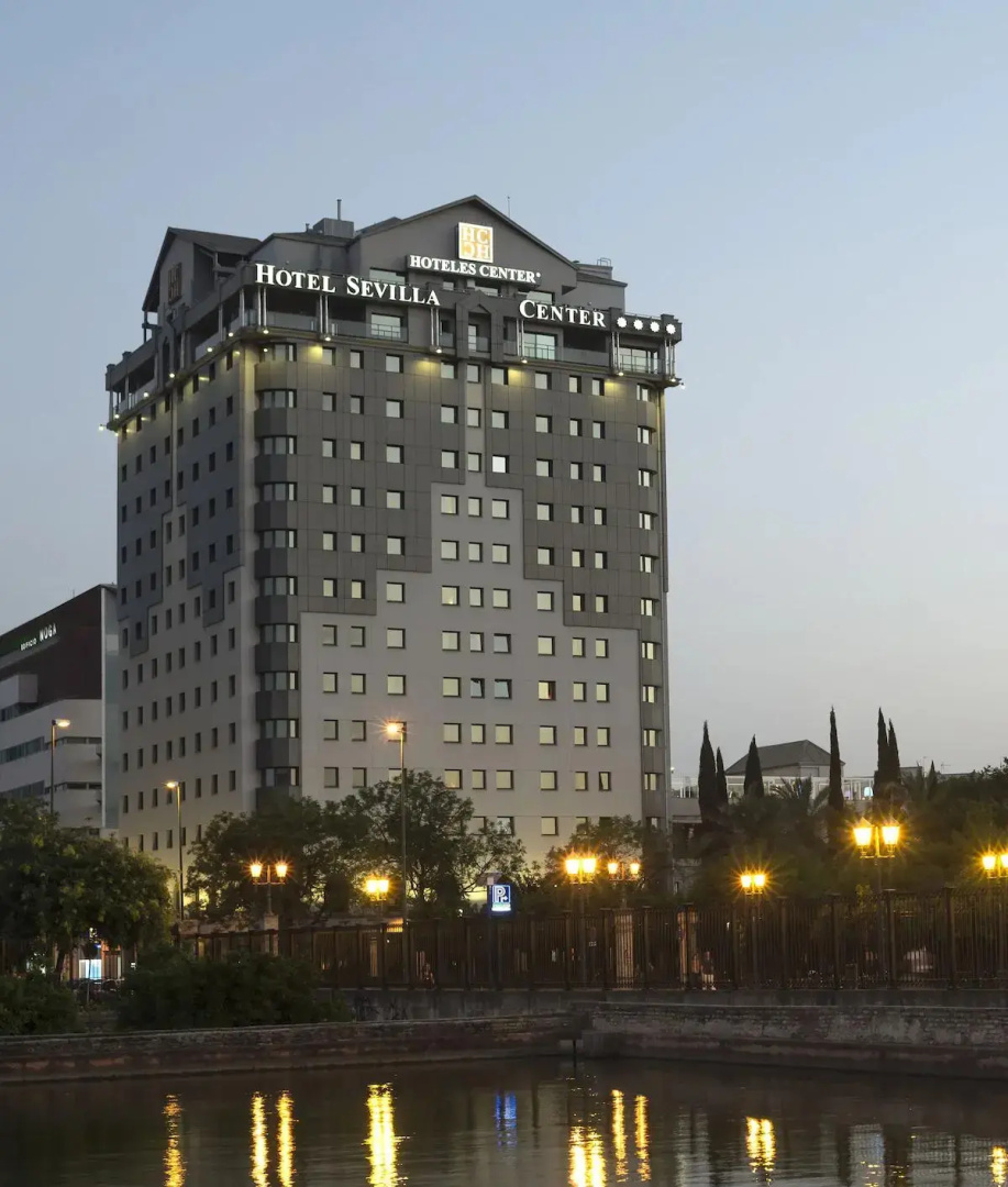 Отель Sevilla Center