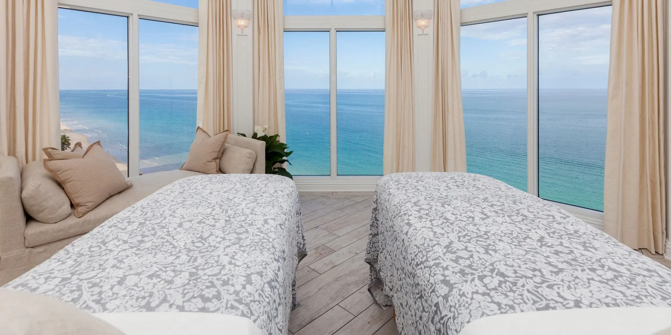 Pelican Grand Beach Resort - A Noble House Resort