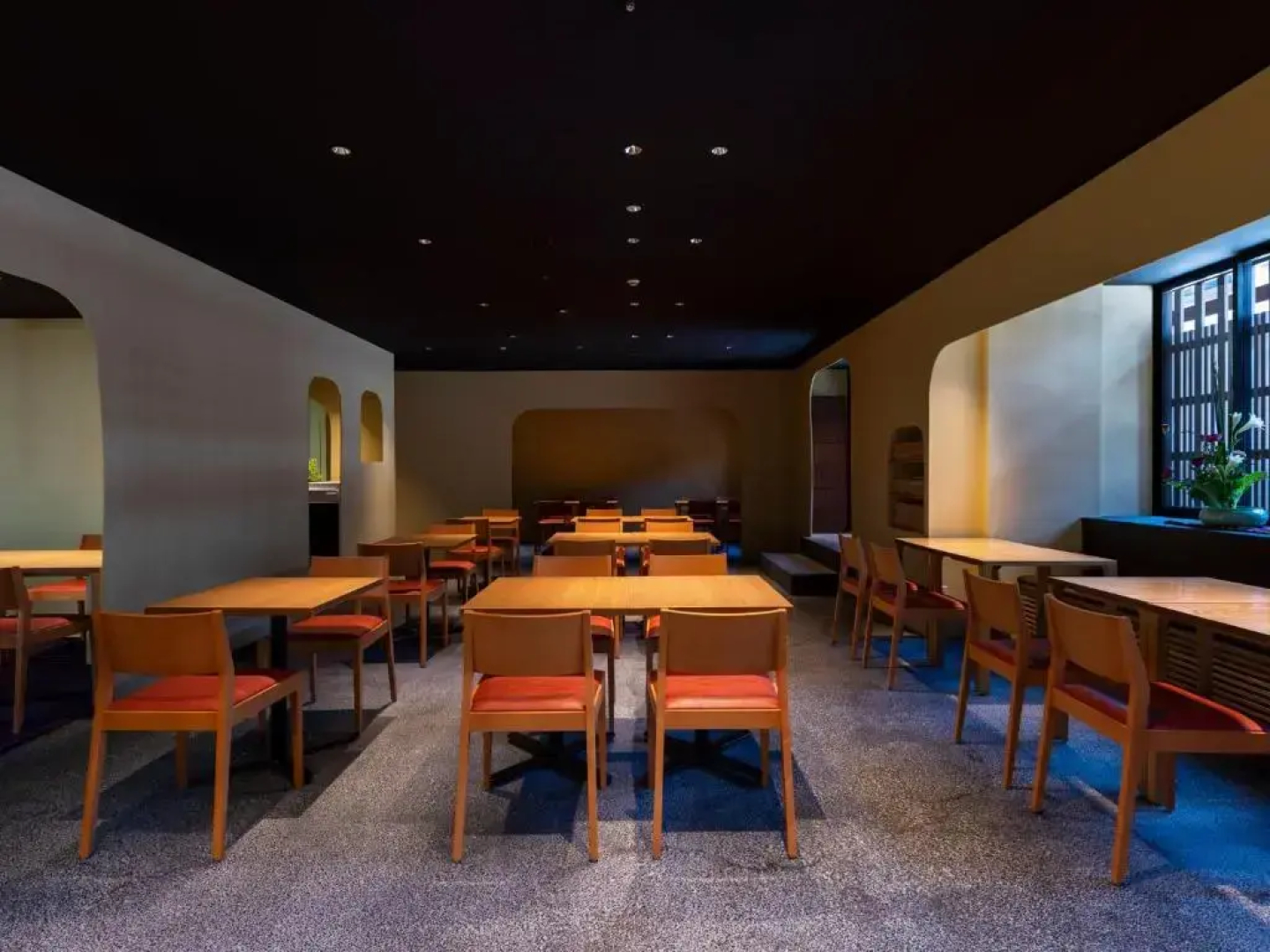 Отель Mitsui Garden Hotel Kyoto Shinmachi Bettei