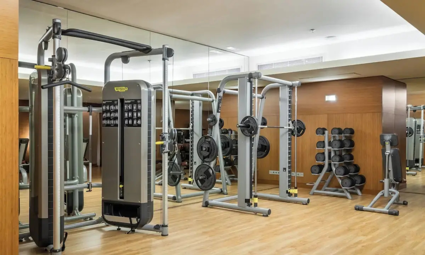 Отель SB Diagonal Zero