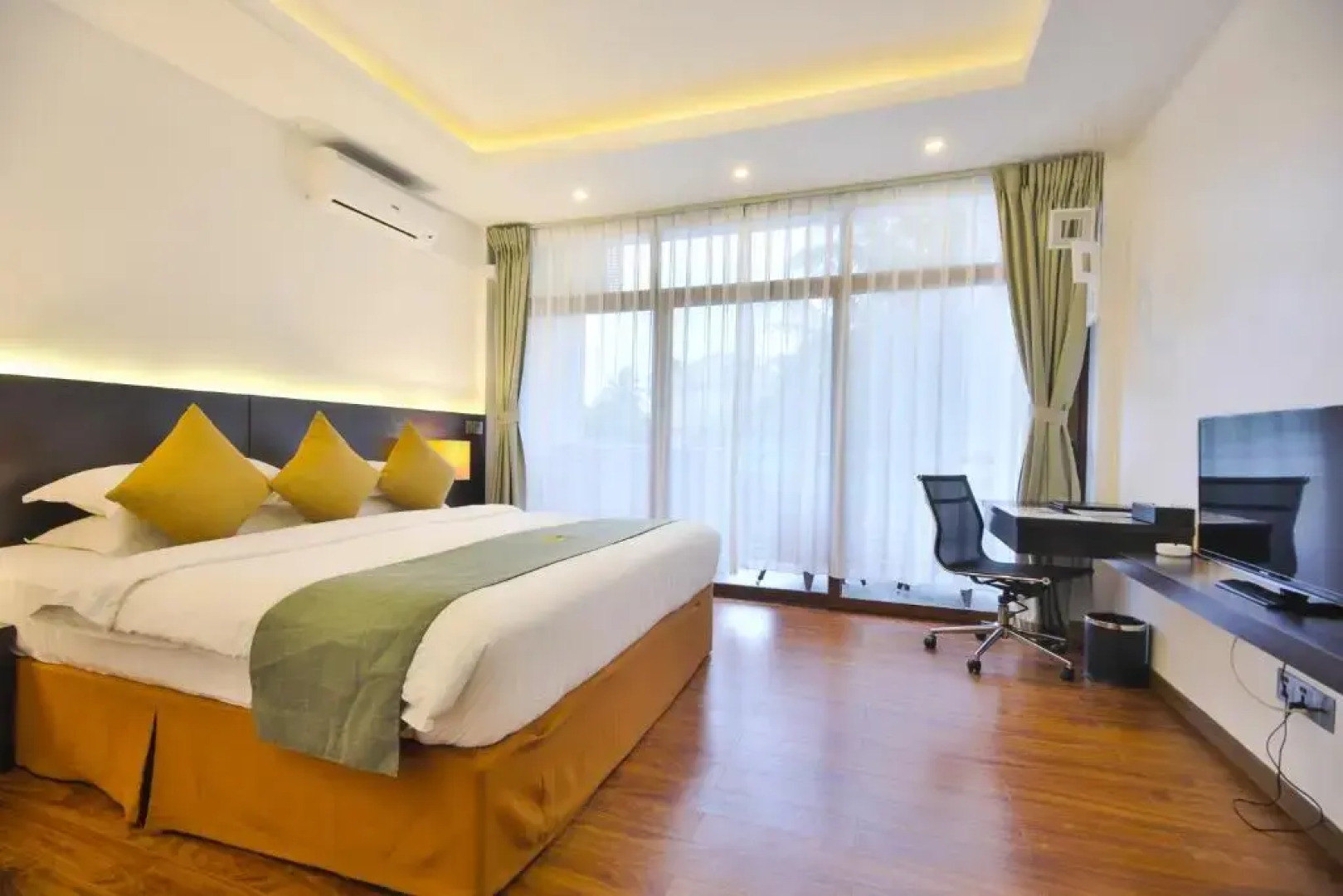 Бутик-отель Plumeria Maldives