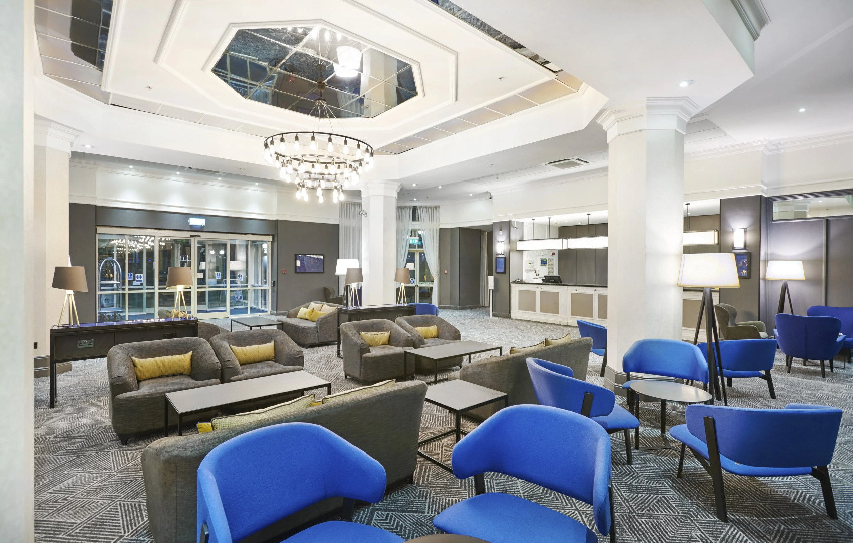 DoubleTree by Hilton Dartford Bridge