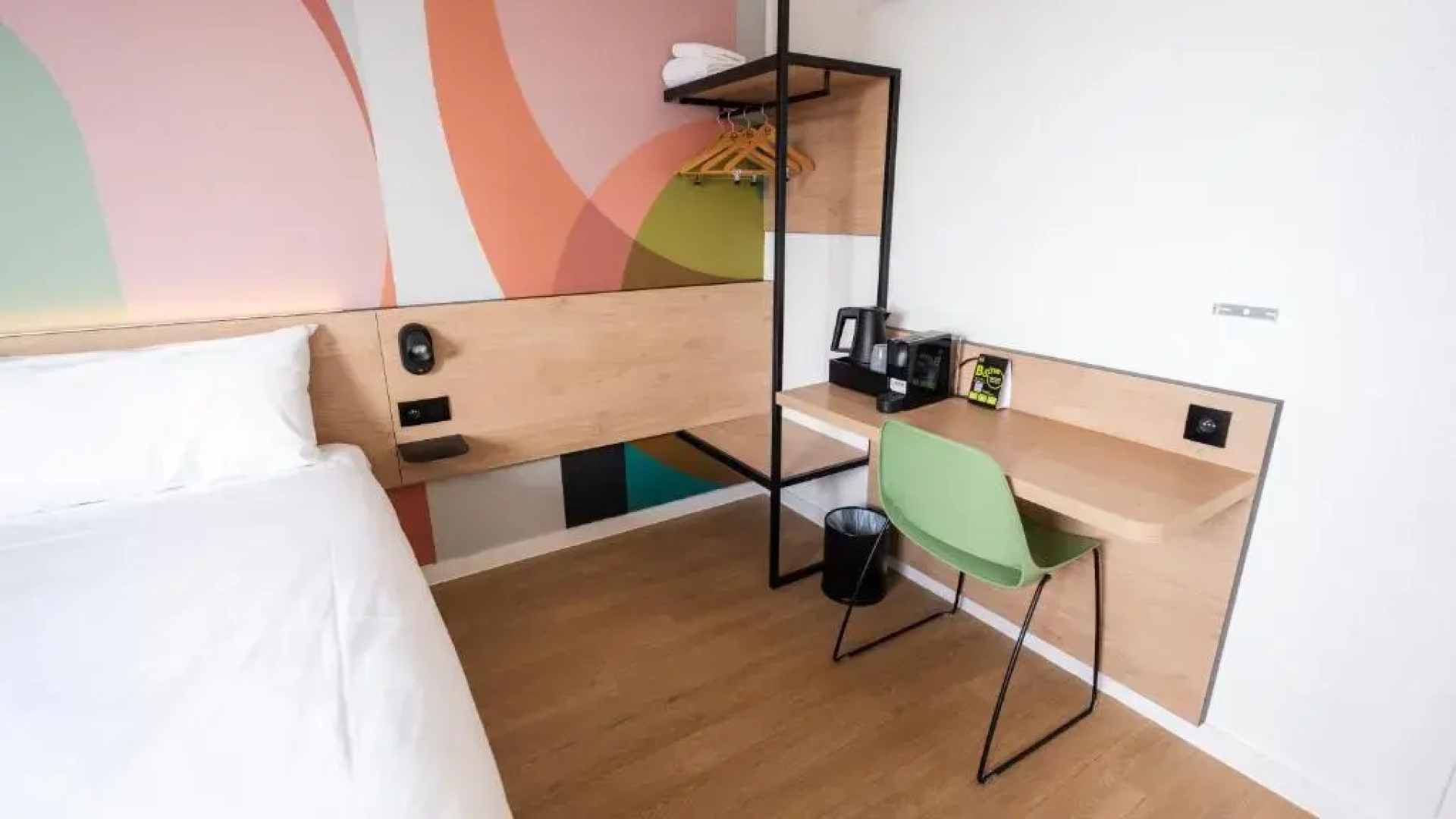 B&B HOTEL Mons Gare