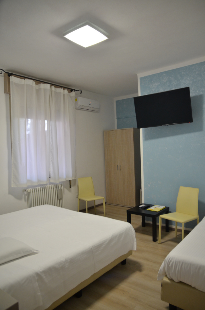 Hotel Benaco Bee Free