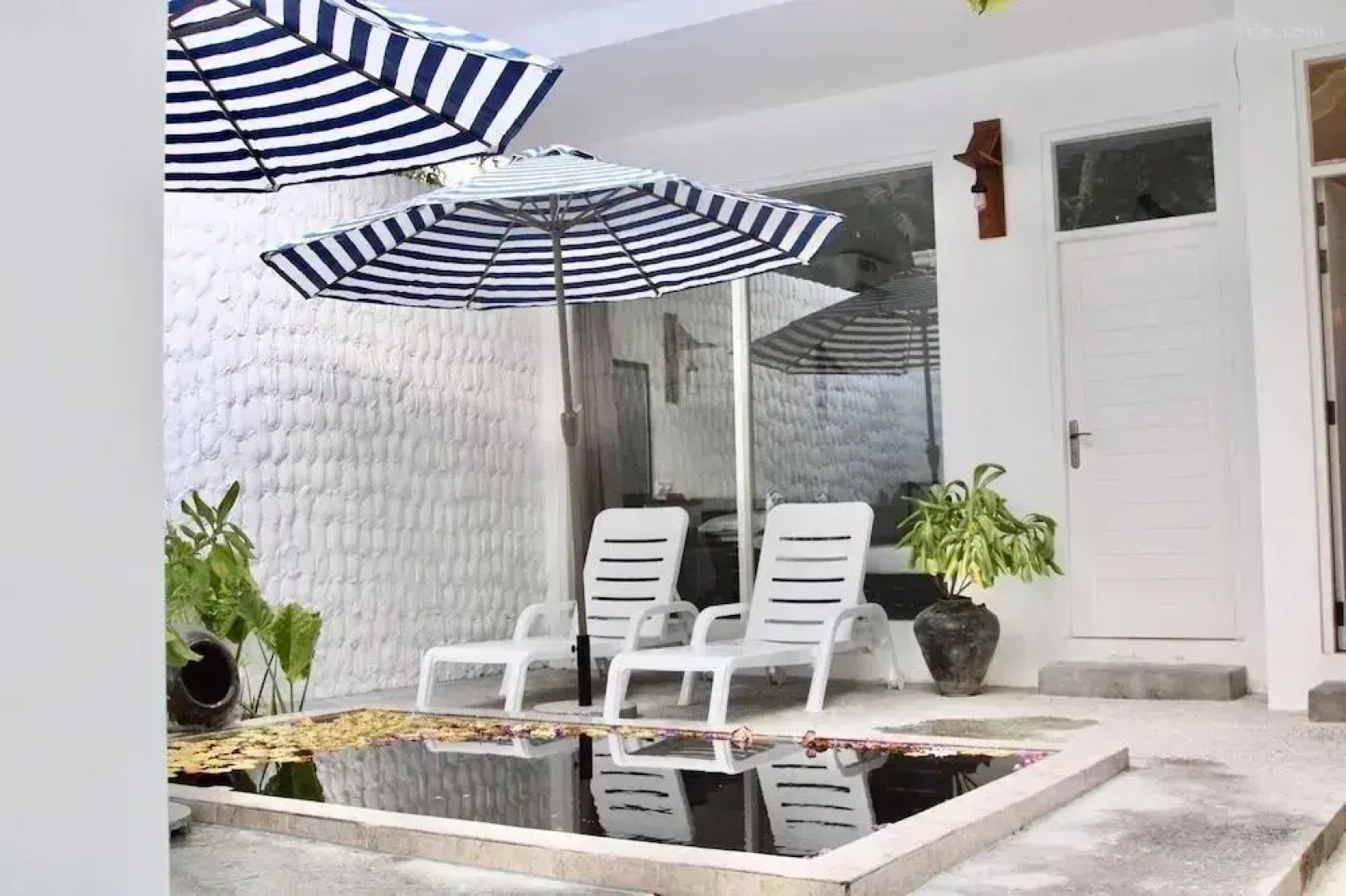 Отель Kite And Dive Village Fenfushi 