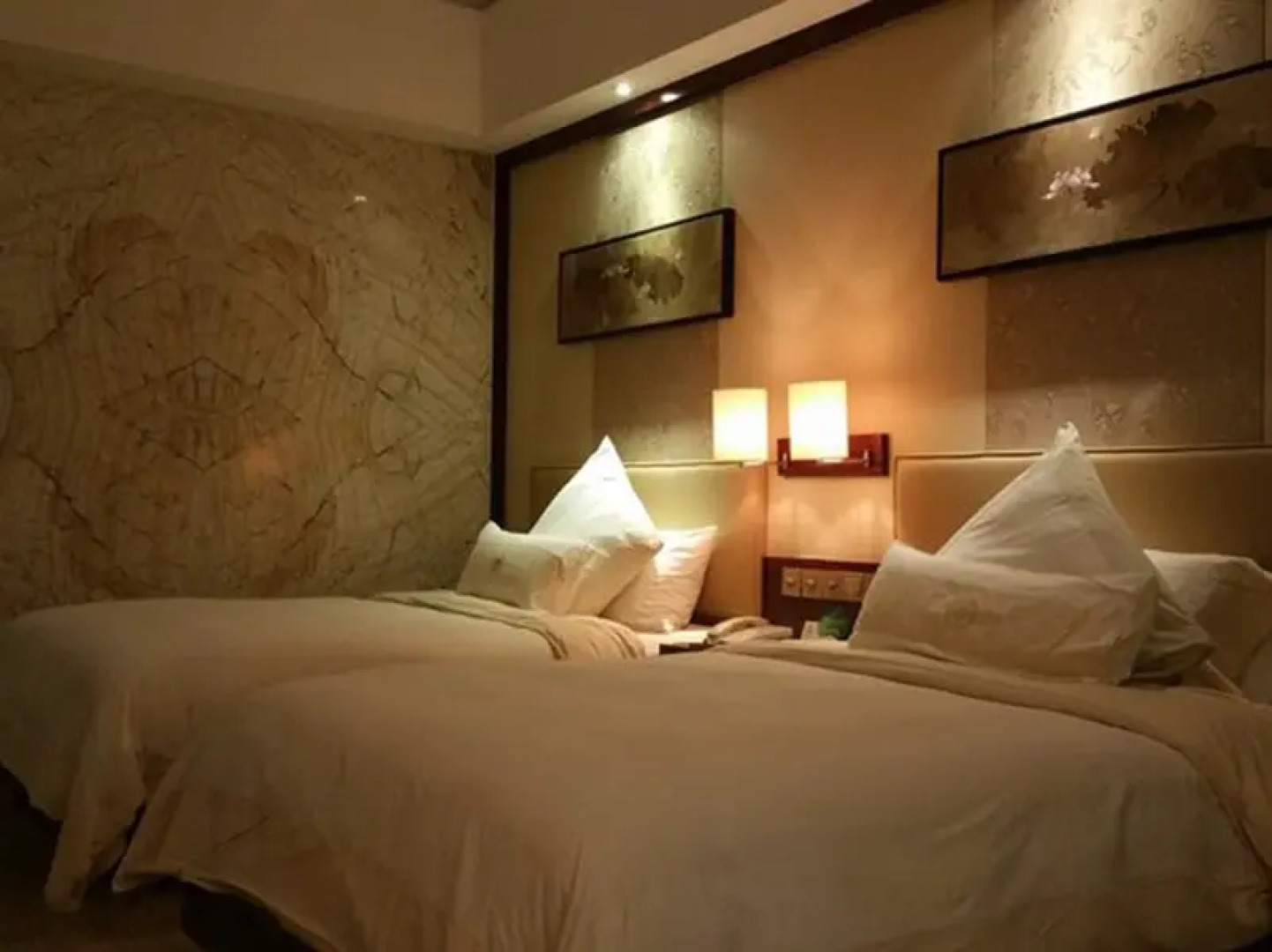 King Royal Hotel Yunfu