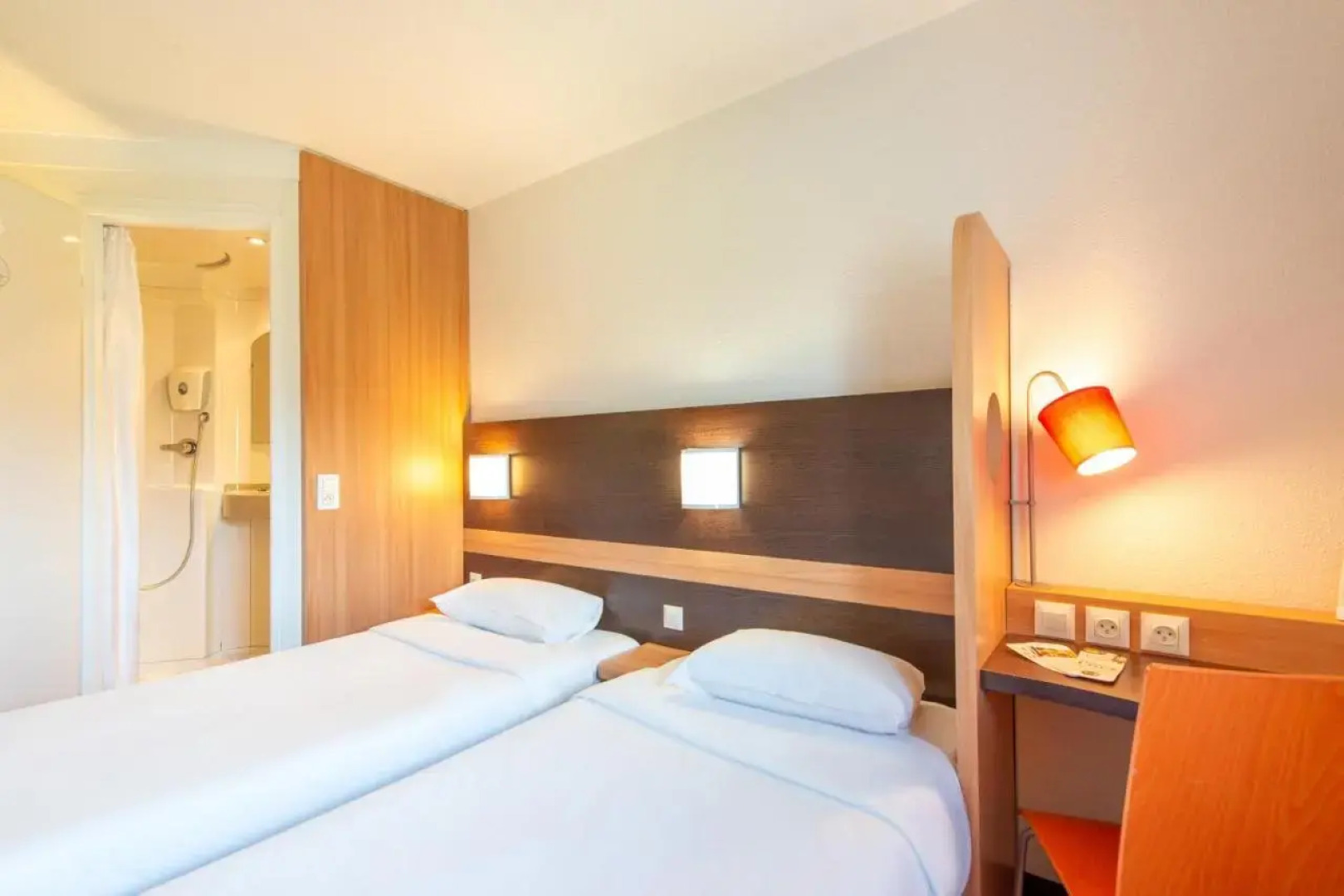 B&B HOTEL Cholet Nord