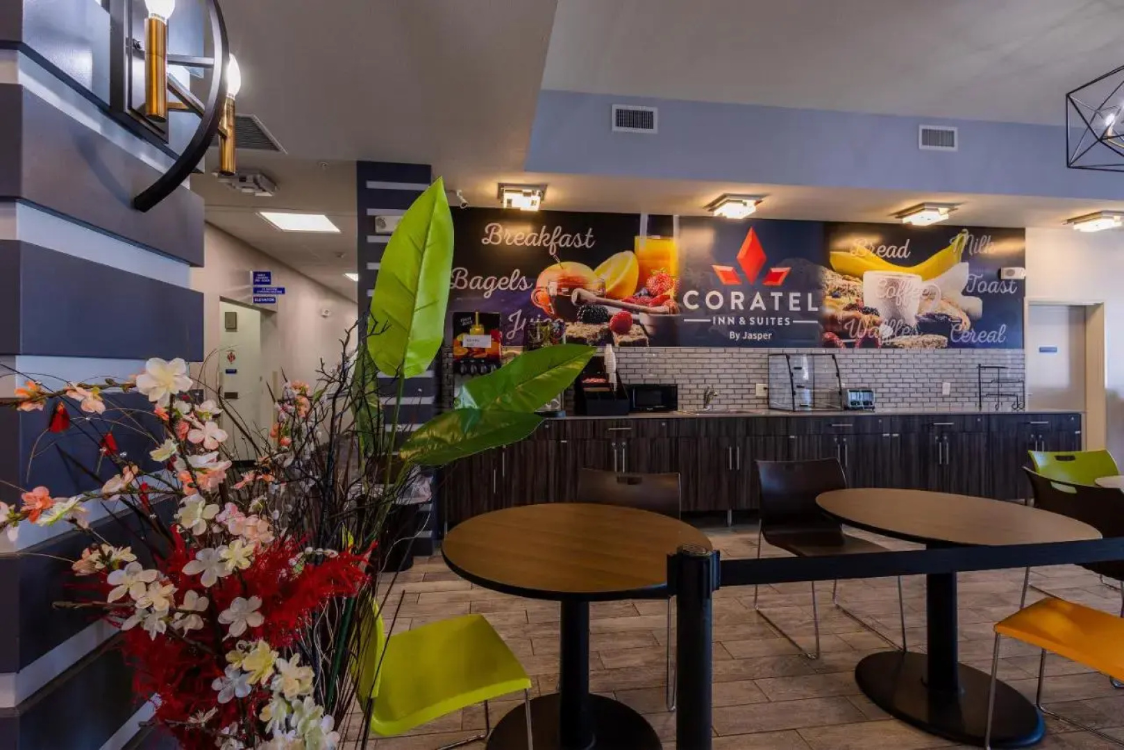Coratel Inn and Suites By Jasper Saint Paul Minneapolis Inver Grove Heights.