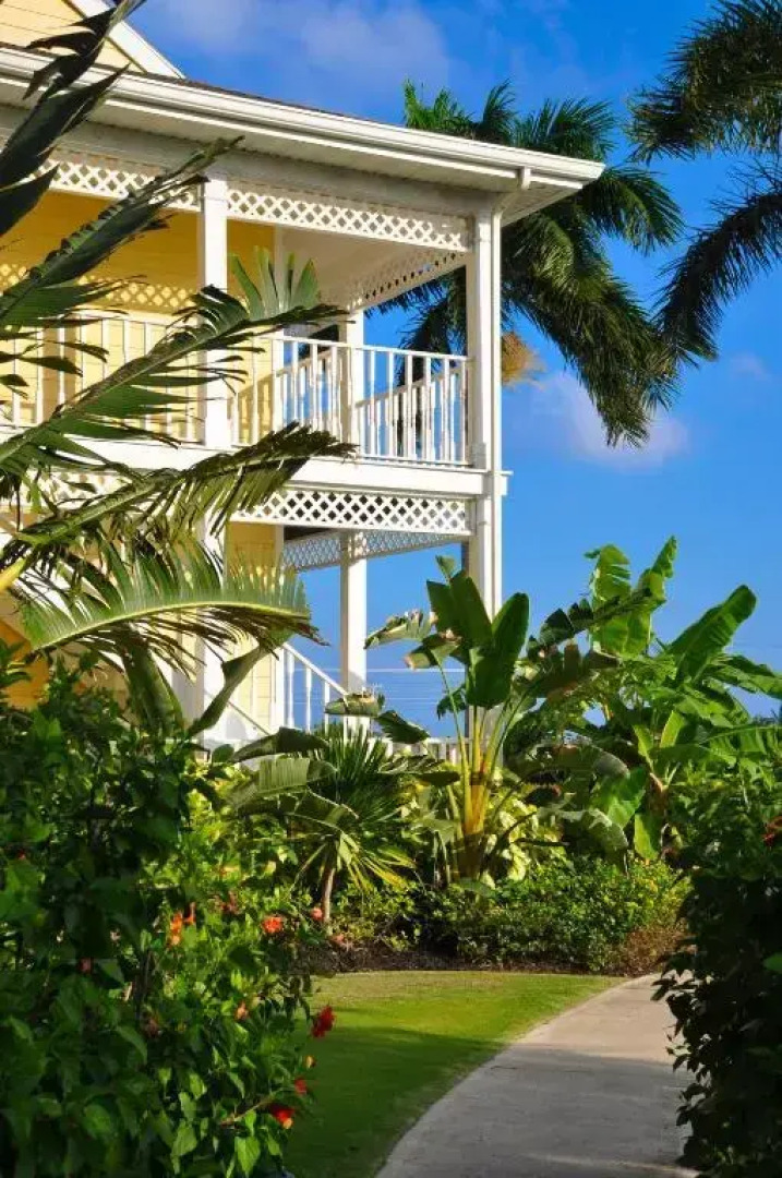 The Sunshine Hotel and Suites