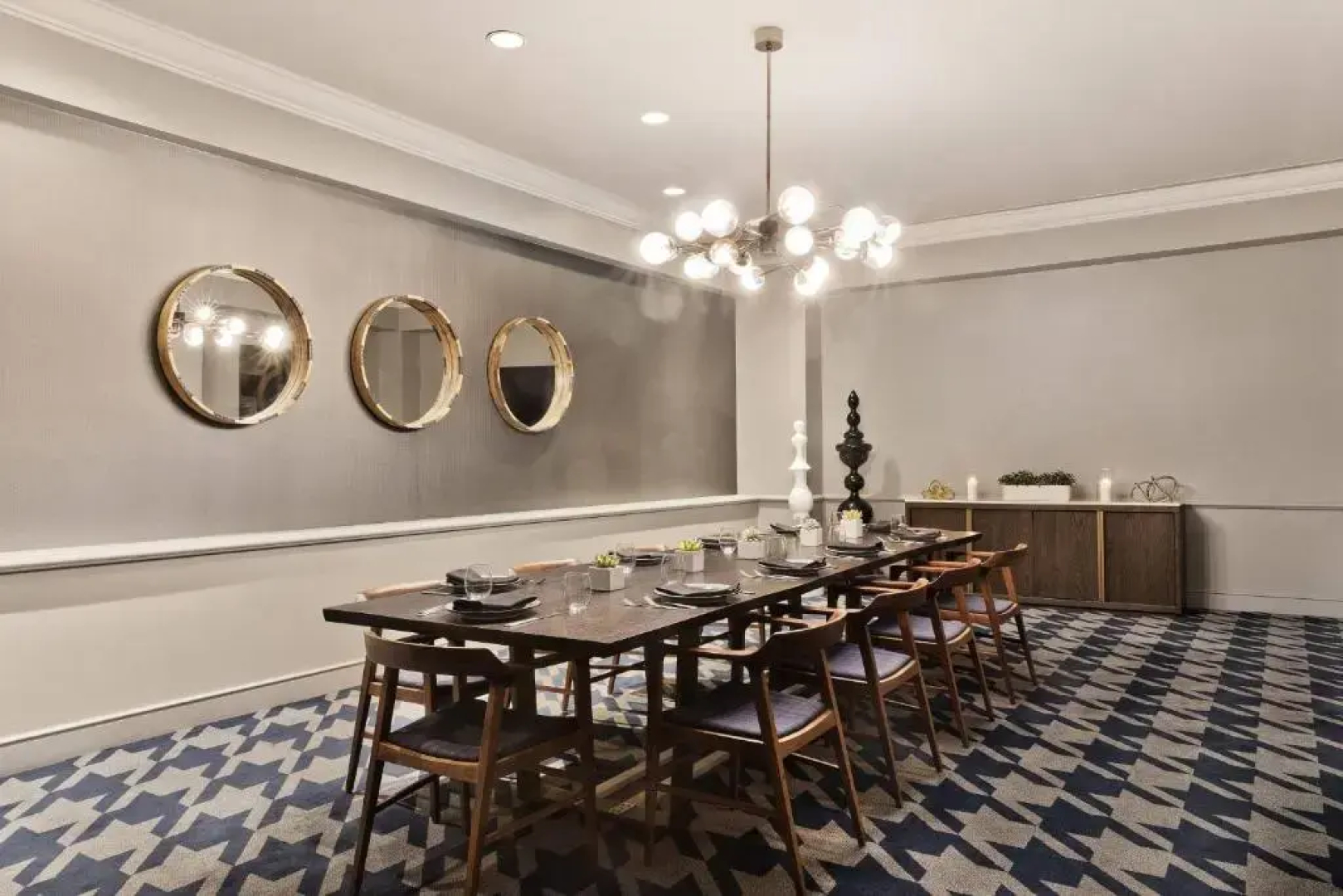 Renaissance Los Angeles Airport Hotel