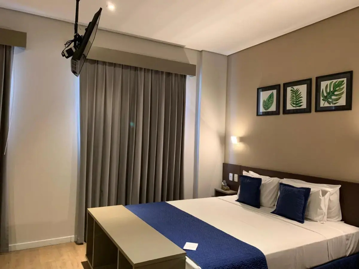 Summit Suítes Pindamonhangaba