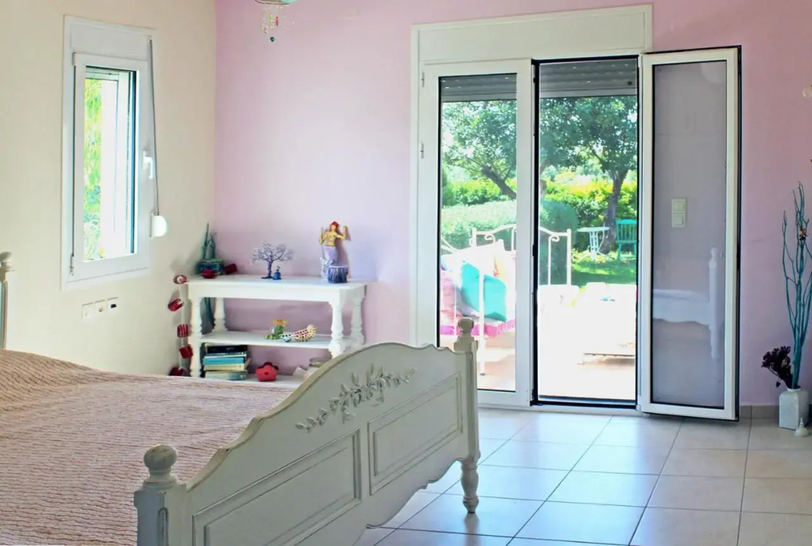 Villa Armonia, Everything Is In Harmony