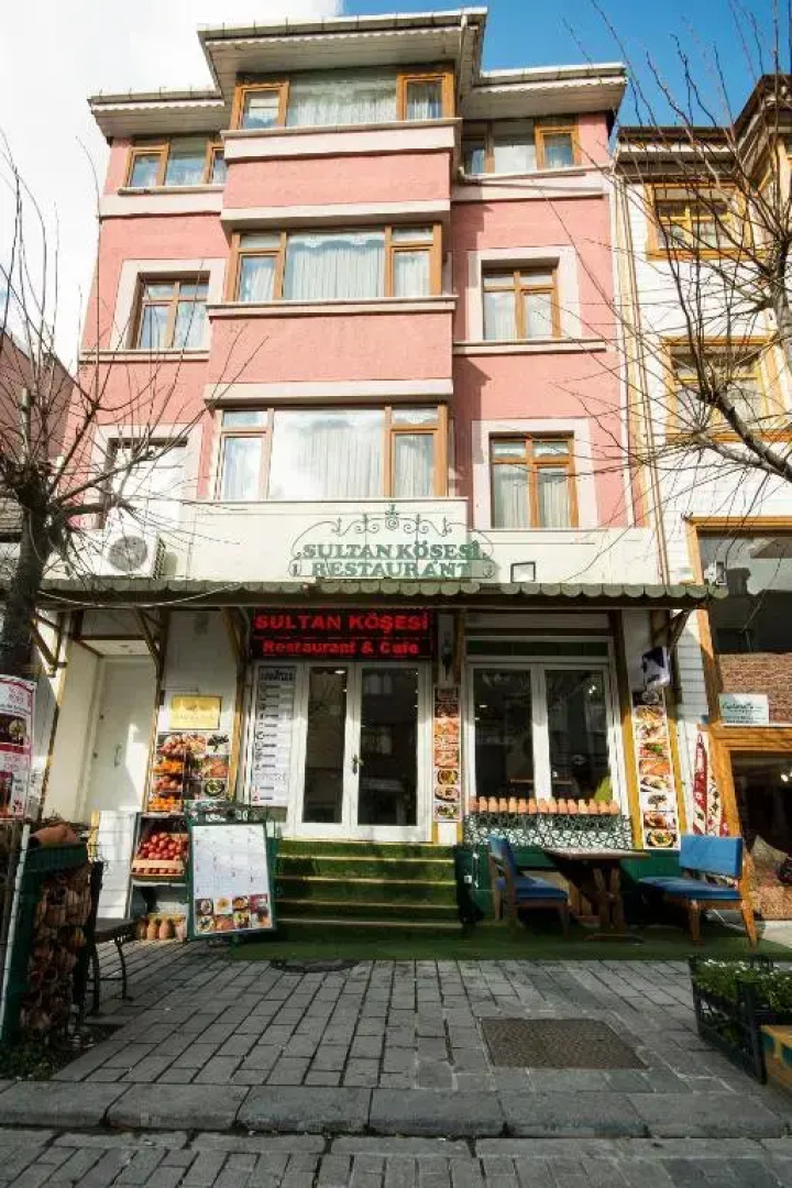 Sultan Corner Suites