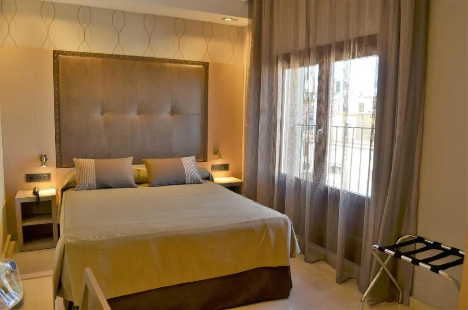 Отель Gran Barcino 