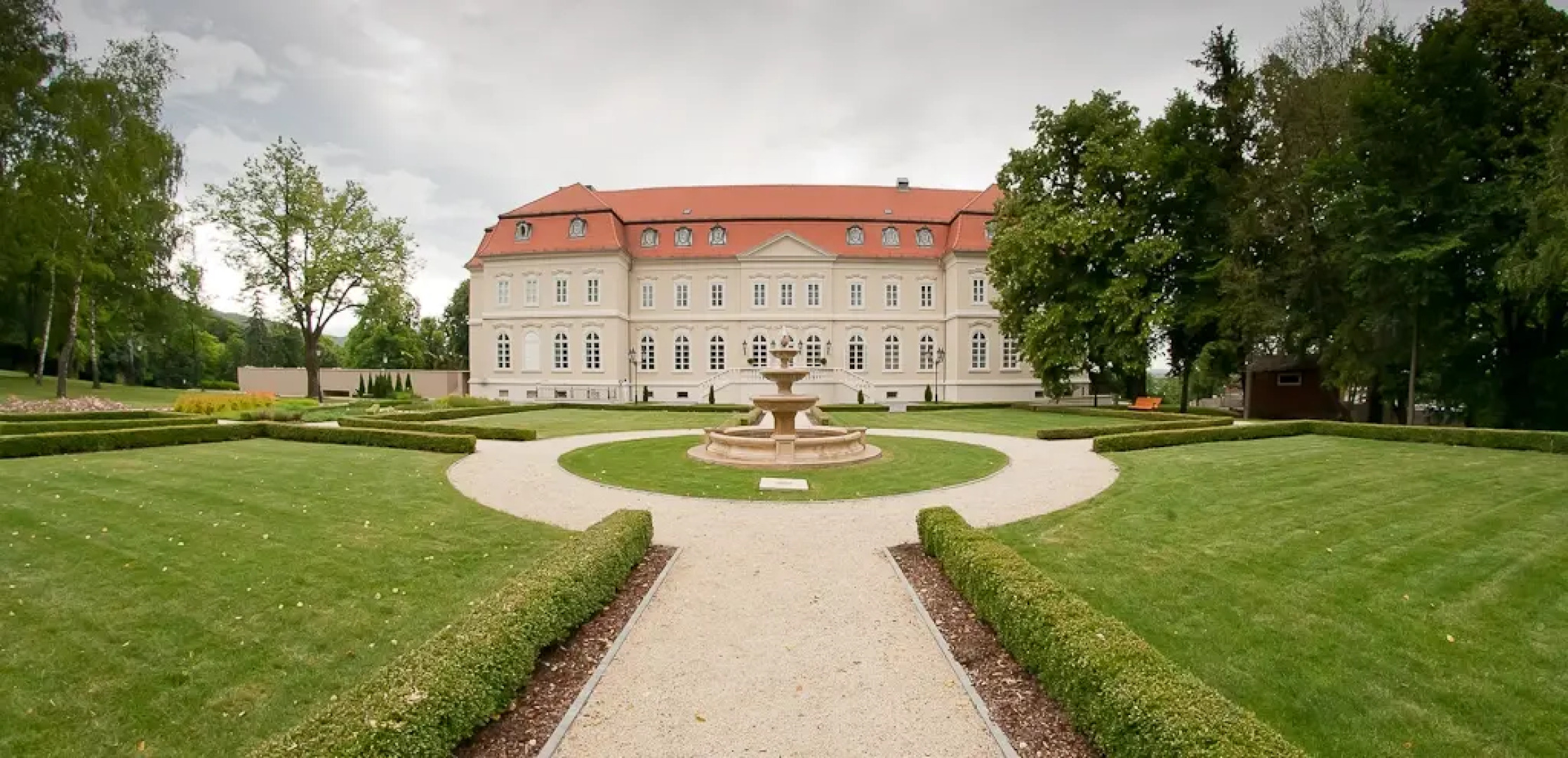 La Contessa Castle Hotel