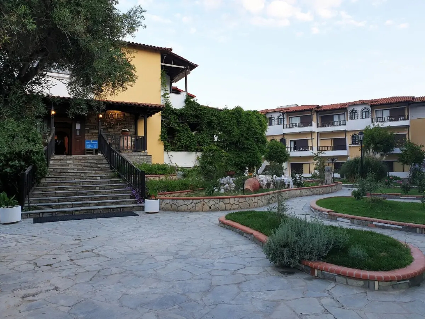 Ioli Village