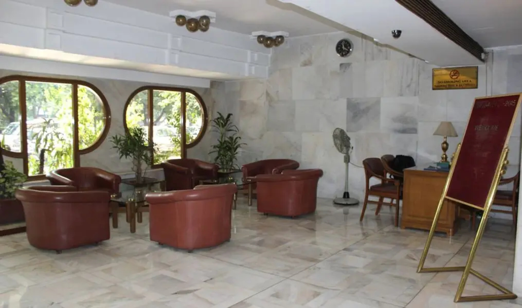 OYO Premium Sector 26 Madhya Marg