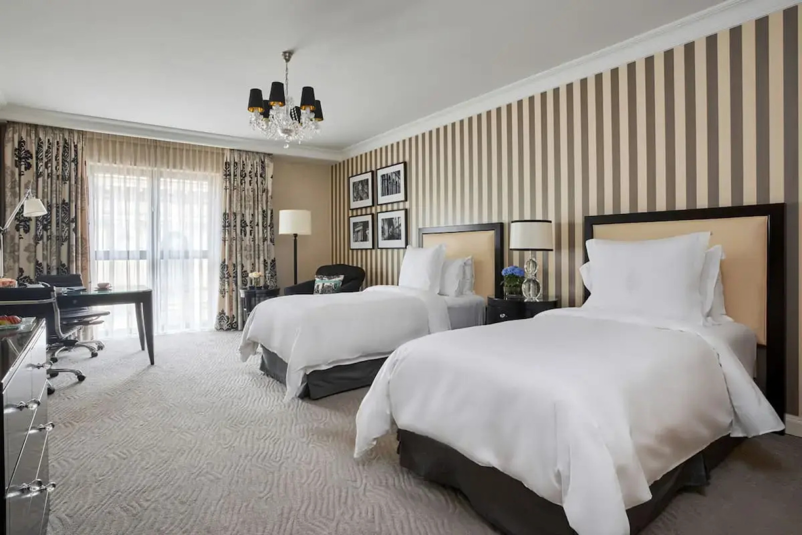Отель Four Seasons Prague