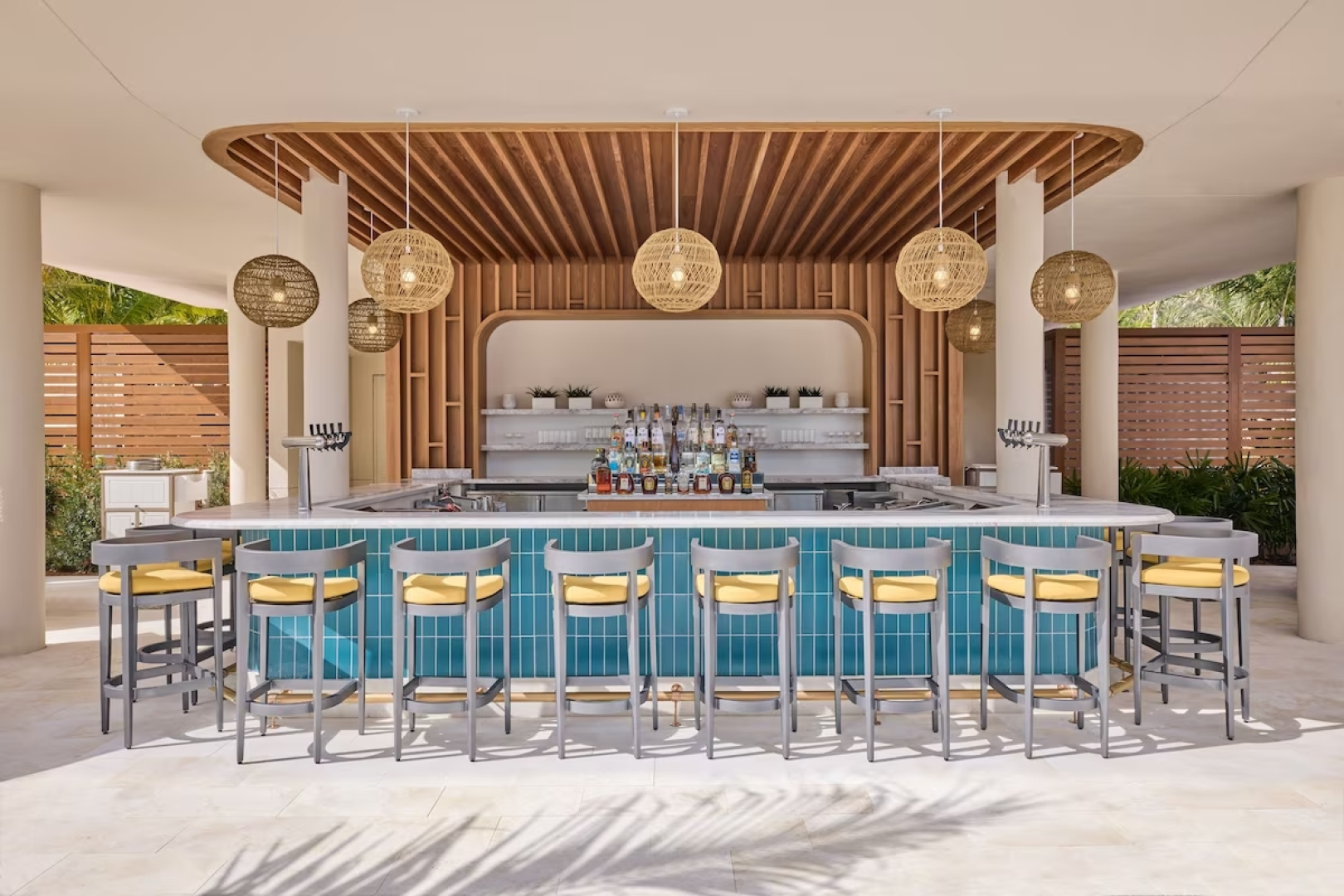 Отель Cloister at The Boca Raton