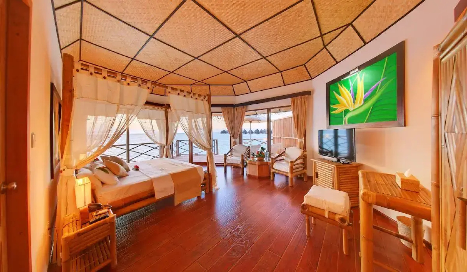 Angaga Island Resort & Spa