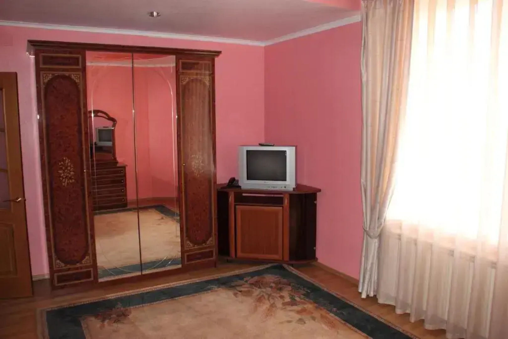 Отель Заря