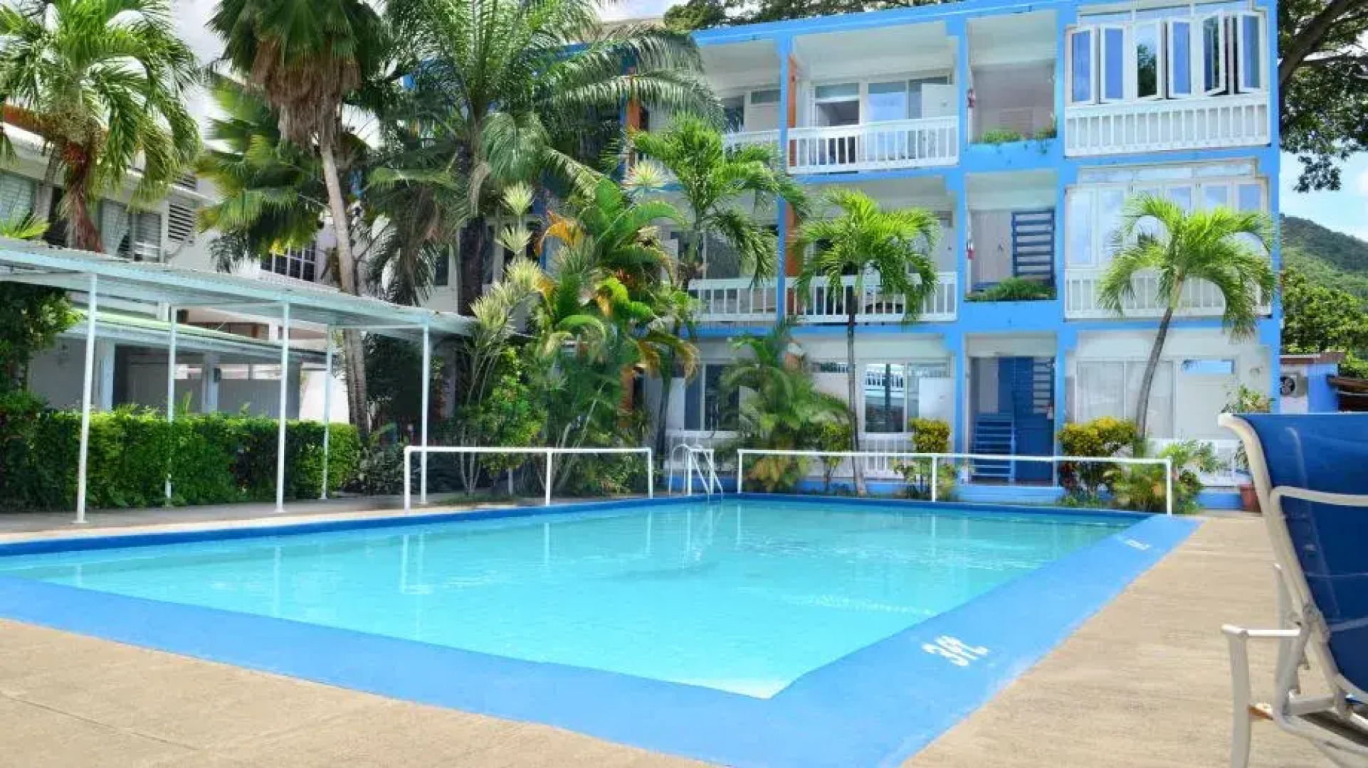 Anchorage Hotel, Whale Watch & Dive Center