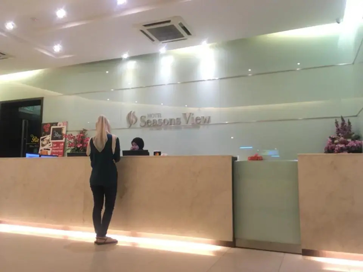 Seasons Boutique Hotel