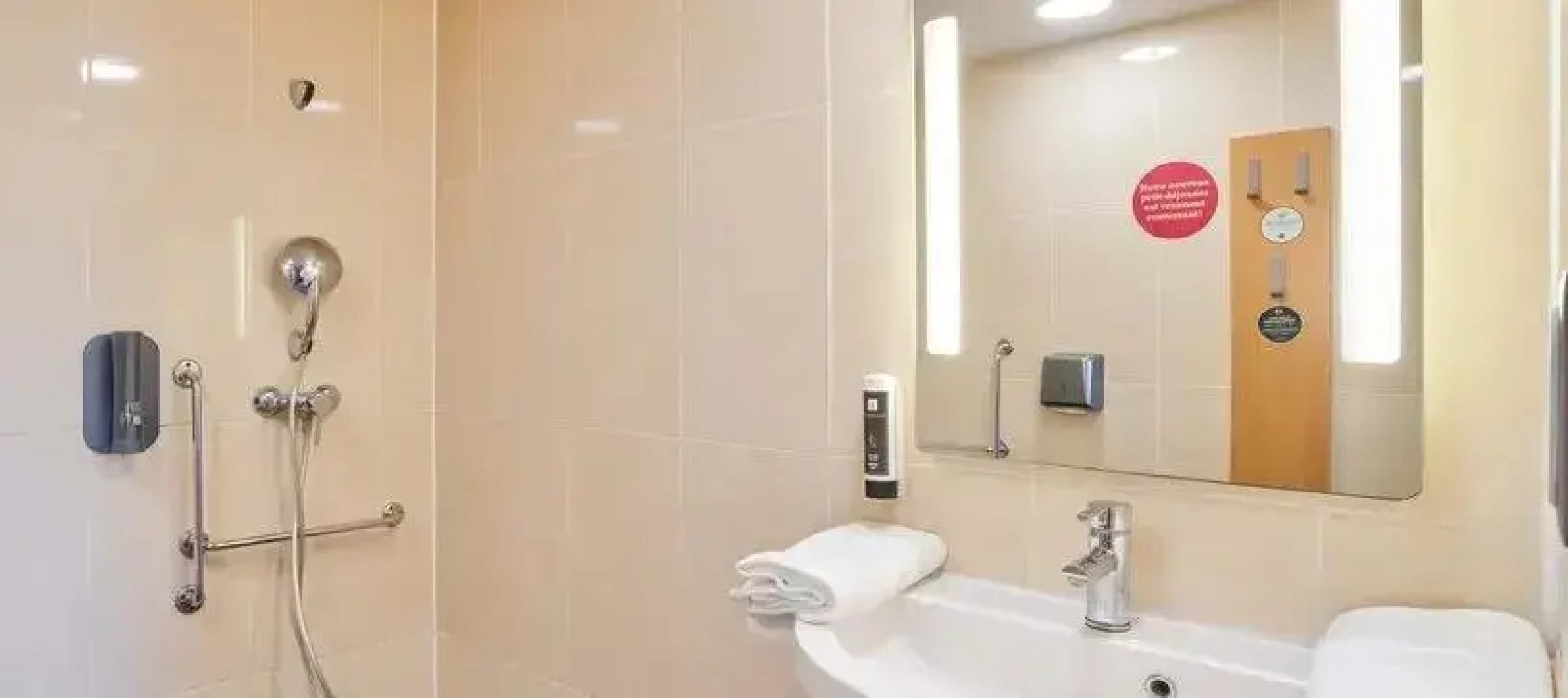 B&B HOTEL Saint-Witz