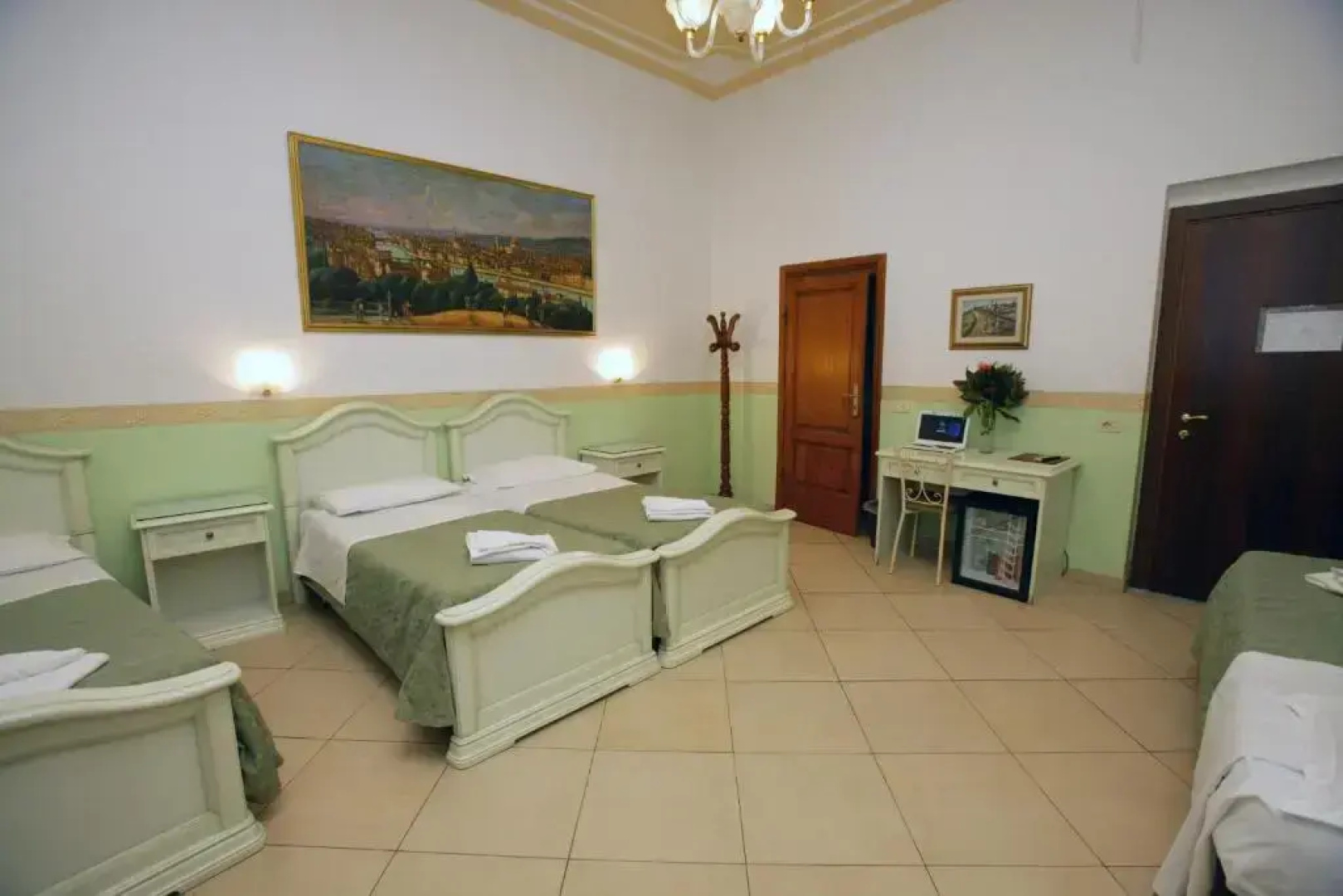 Отель Desirée