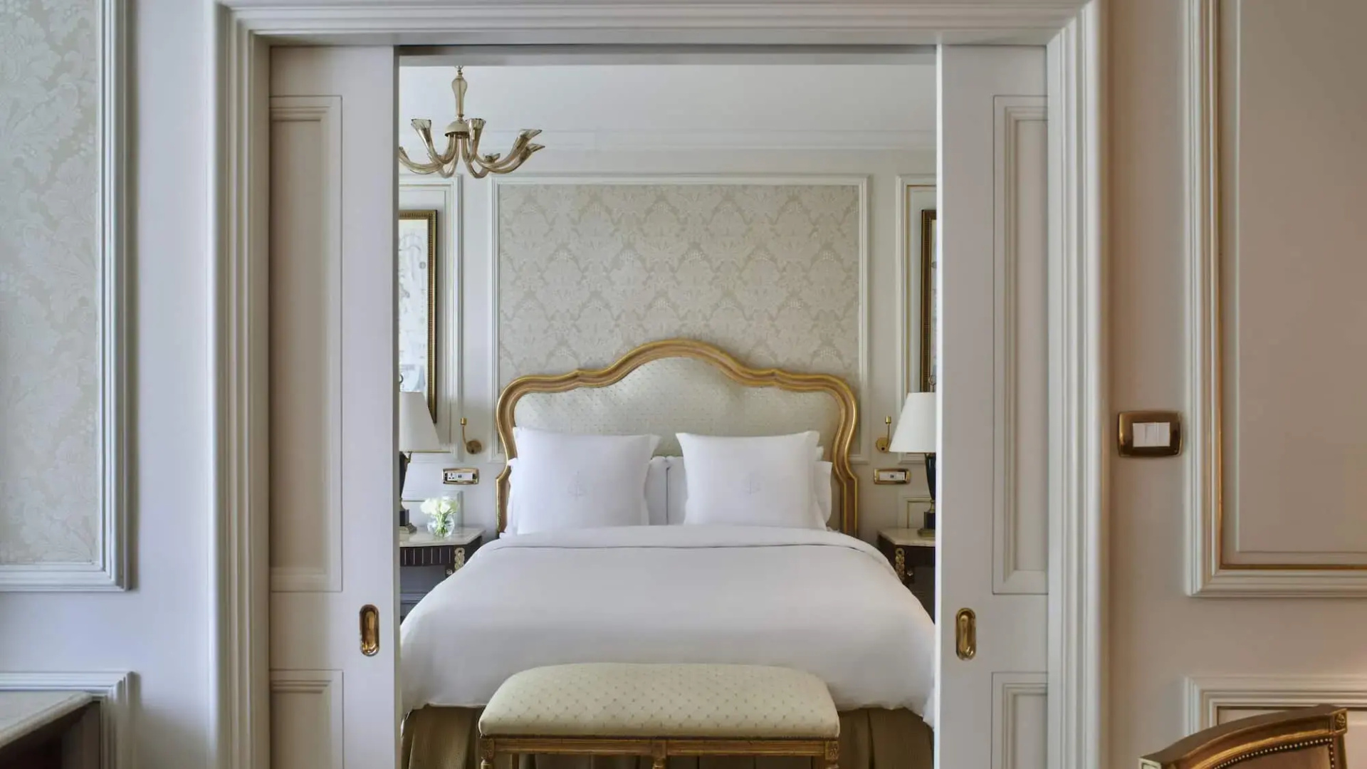 Отель Four Seasons Cairo at First Residence