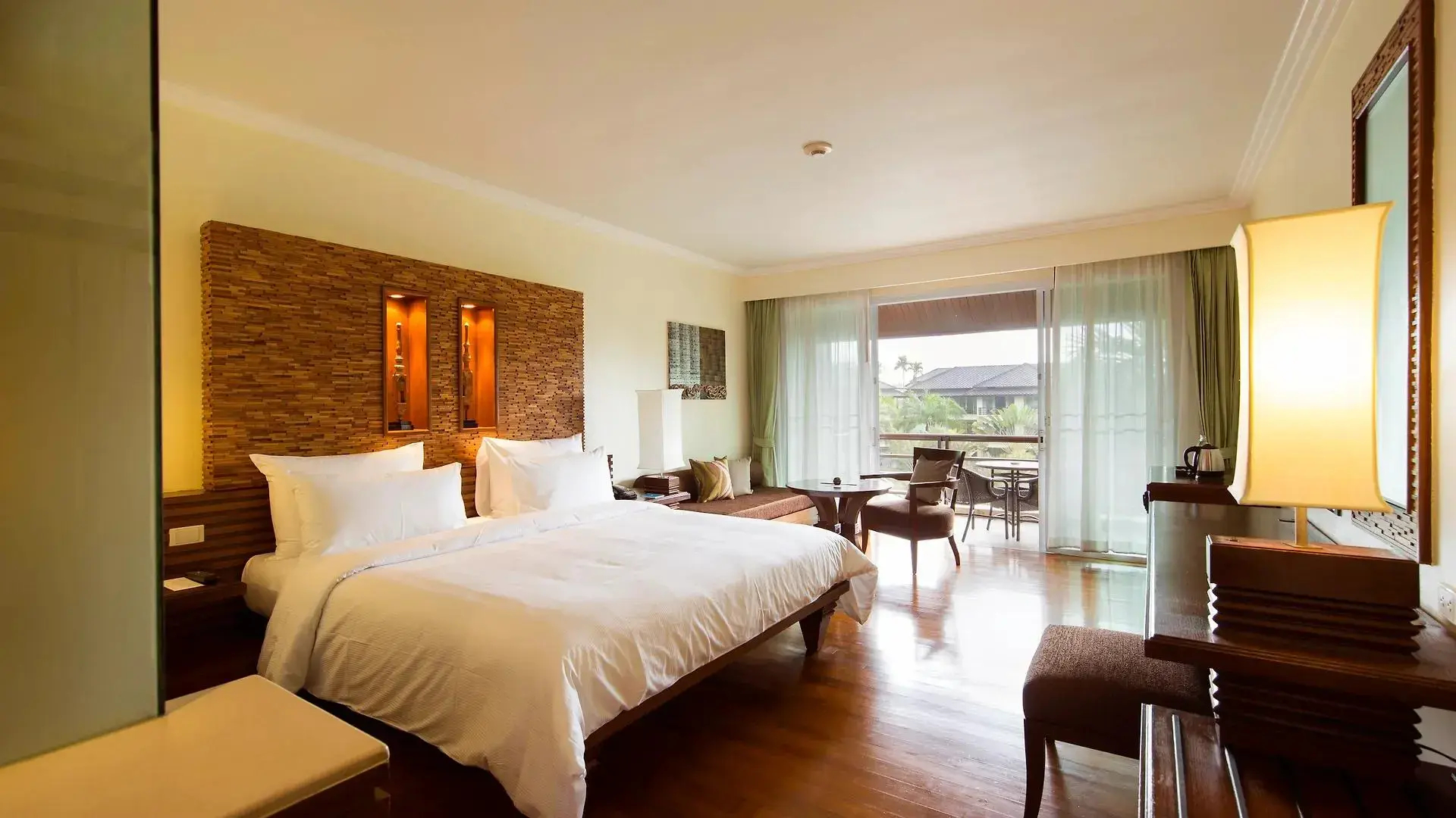 Robinson Khao Lak
