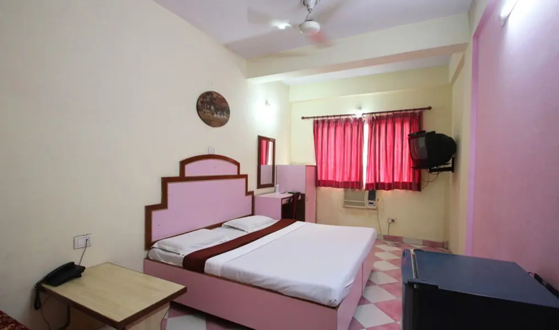 Hotel Delux Inn