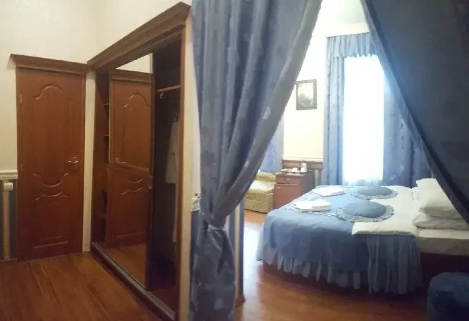 Park Royal Bely Lebed Mini-Hotel