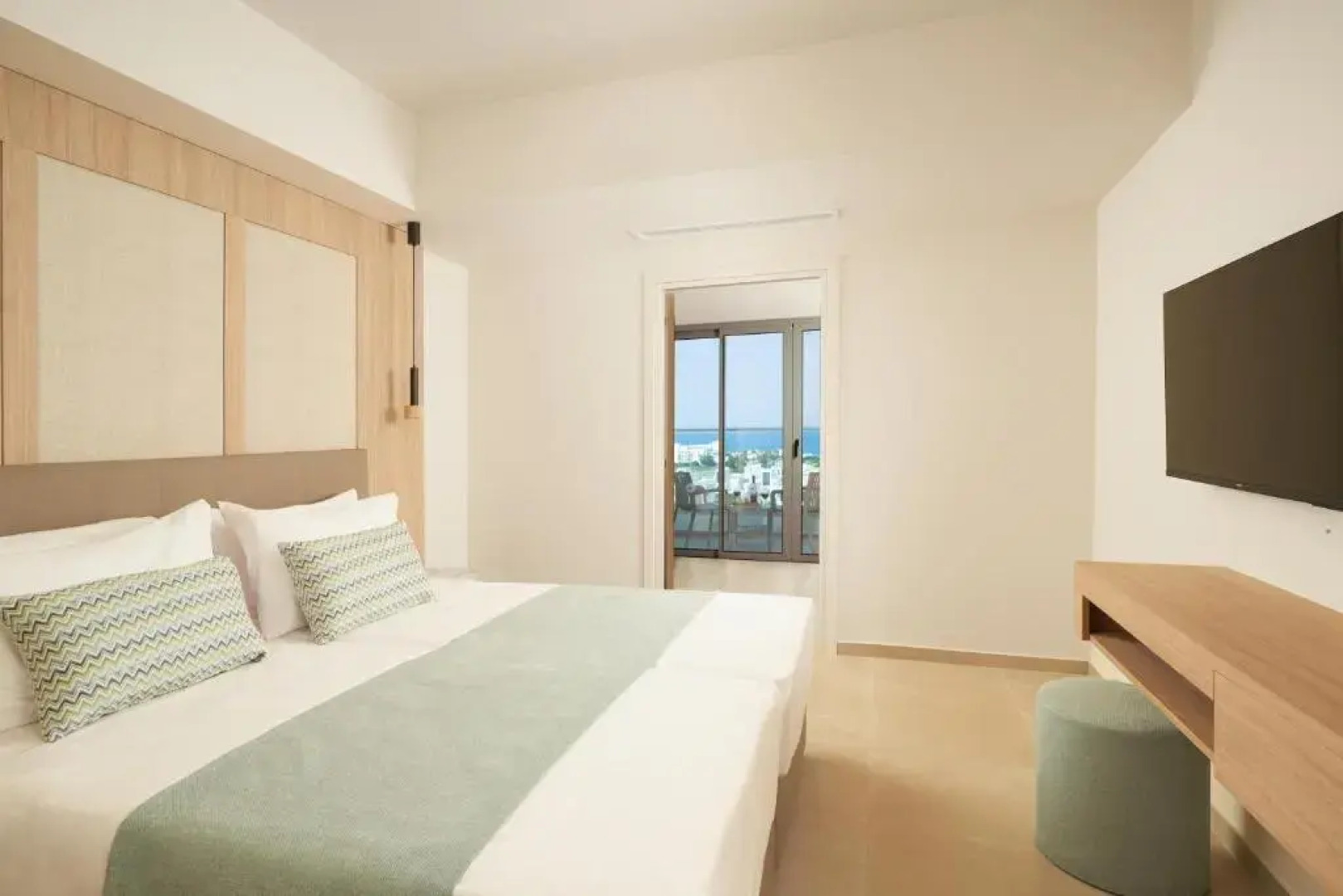 Maris Grand Waterpark Resort