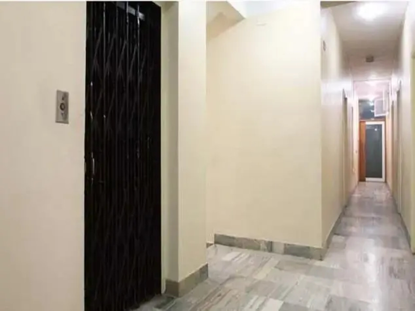 Hotel Raj Classic Inn