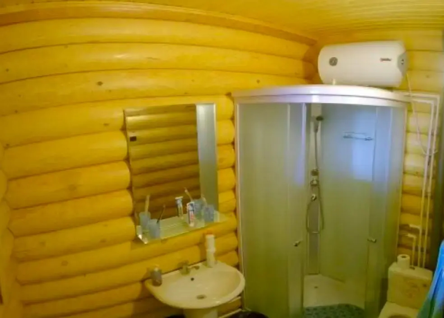 Yacht Club Guesthouse