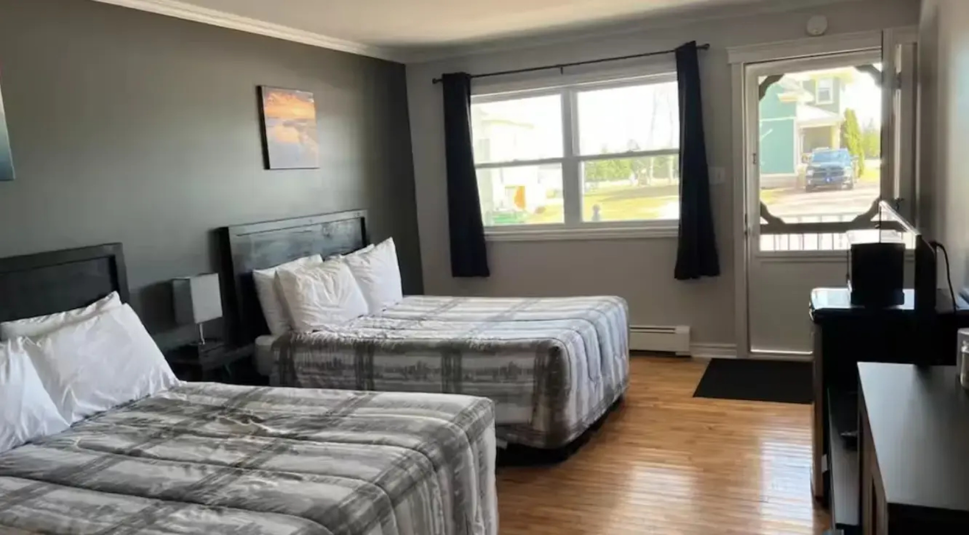 Briarwood Coastal Cottages & Lodge