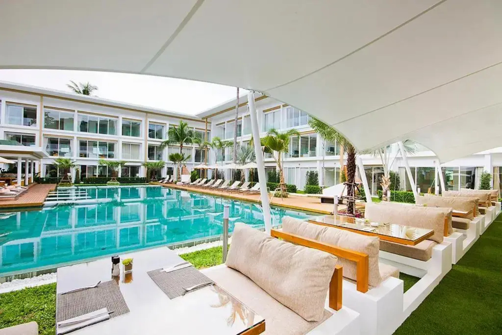Курортный отель Chi Samui Resort