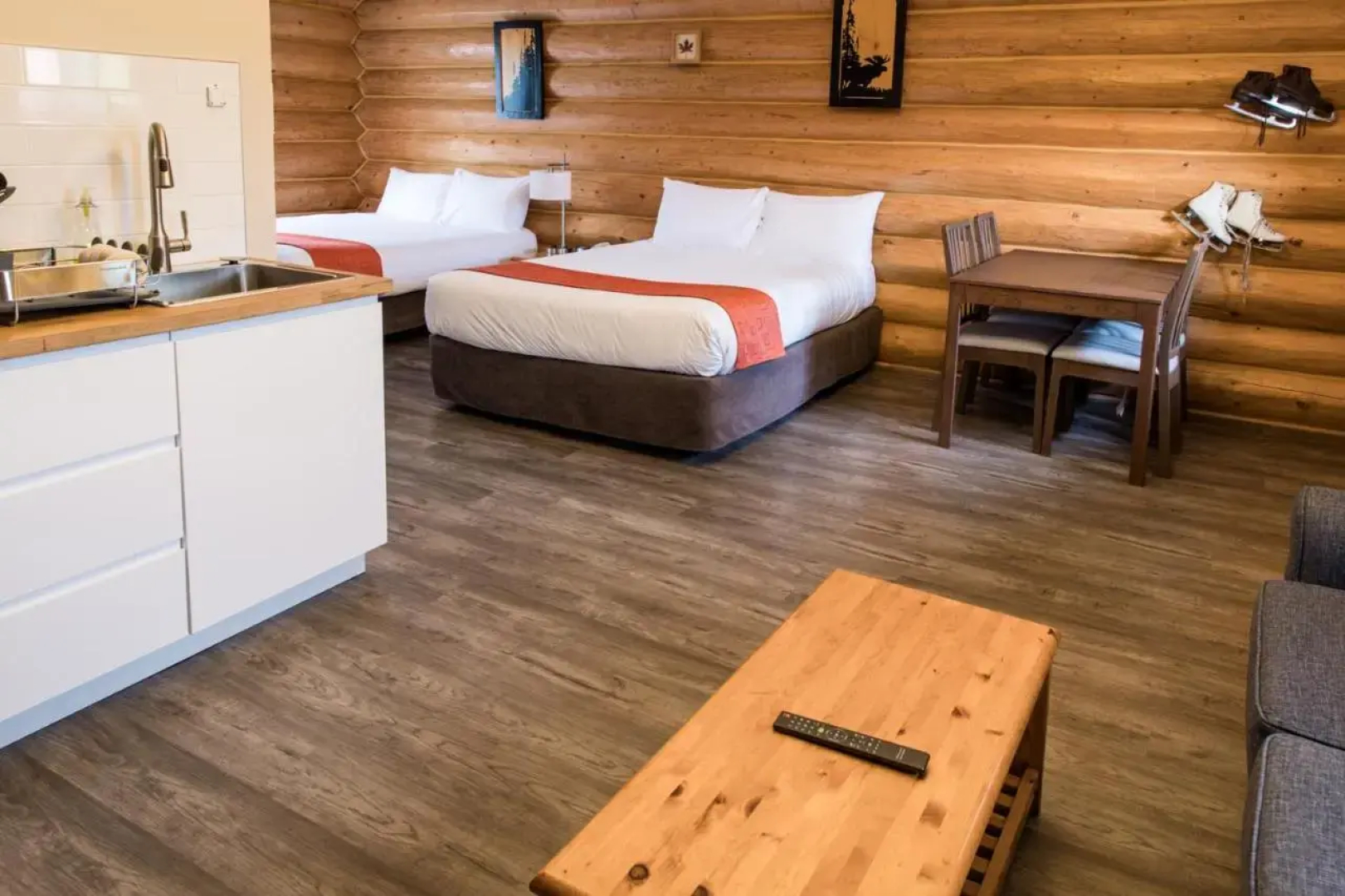 Glacier House Resort