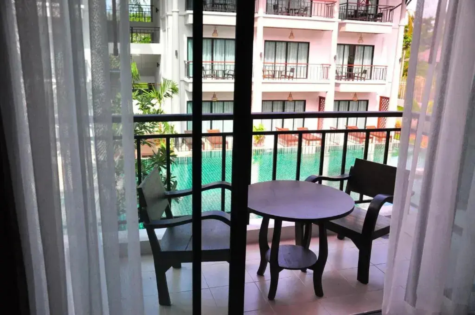 Курорт Navatara Phuket Resort