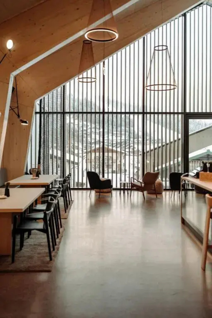 Dips&Drops – SUPERIOR HOTEL · SPORTS · SPA · RESTAURANTS