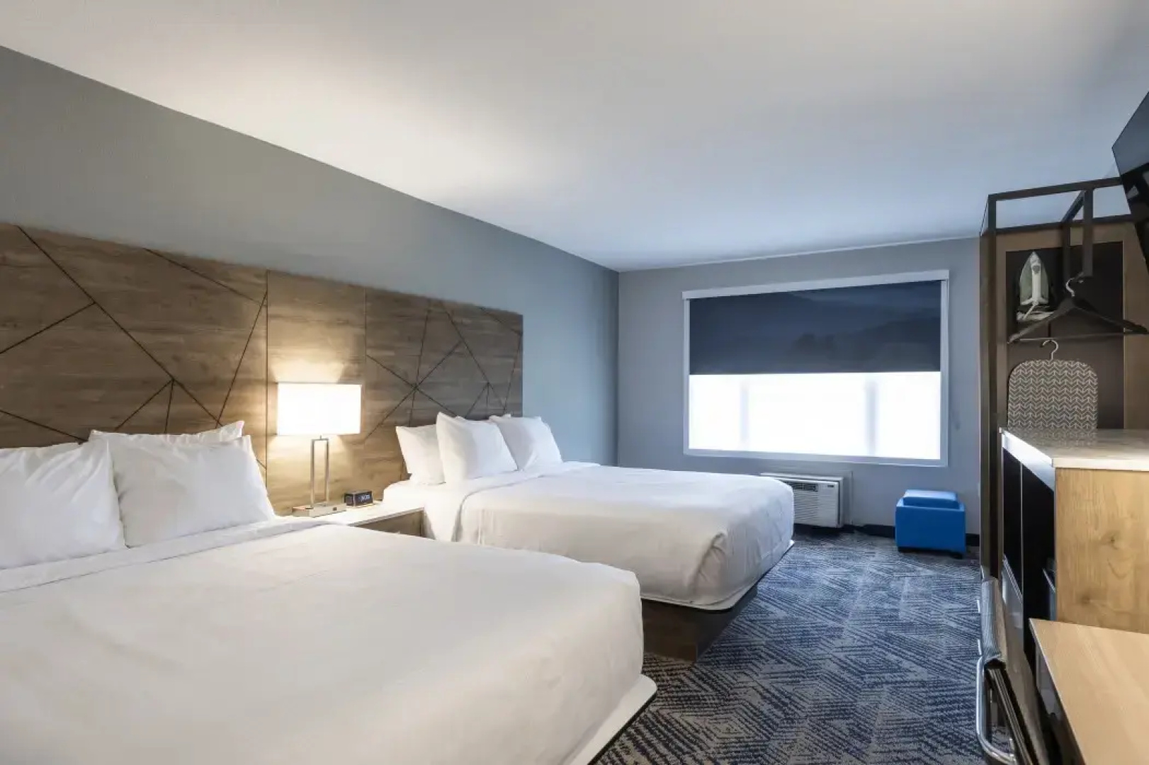Rodeway Inn & Suites near Outlet Mall - Asheville