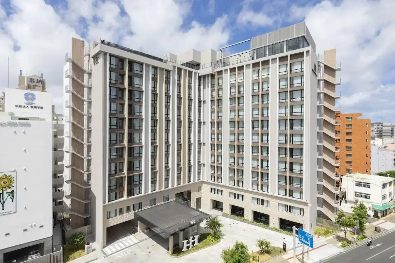 Курорт Hewitt Resort Naha